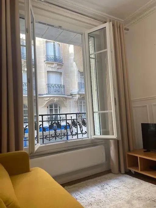 Appartement Cosy - Parc Des Expositions Porte De Versailles Paris 0*,  France